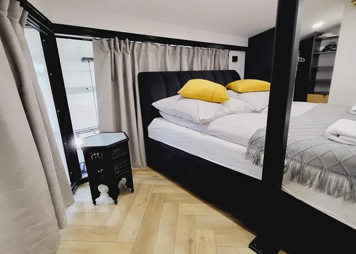 Old Town Apartment, Starowislna Apartment *