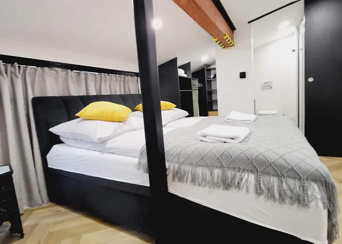 Apartment Old Town Apartment, Starowislna