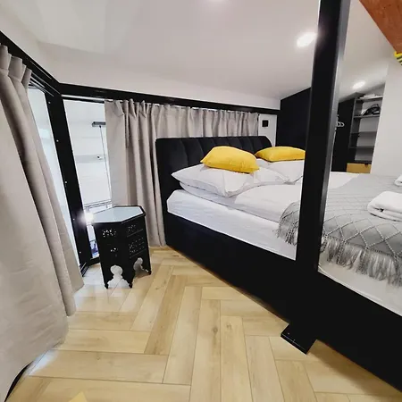Old Town Apartment, Starowislna 아파트 *